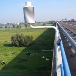 2006 Weerhut van een Gladheidsmeldstation aan een brug bij Deventer